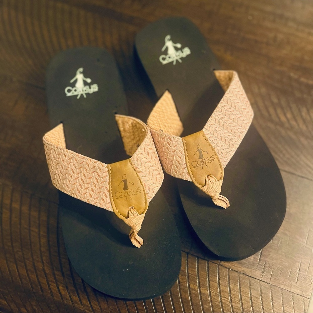 Corky’s Lakeside Flip Flops in Blush.  Size 7.  Great condition!